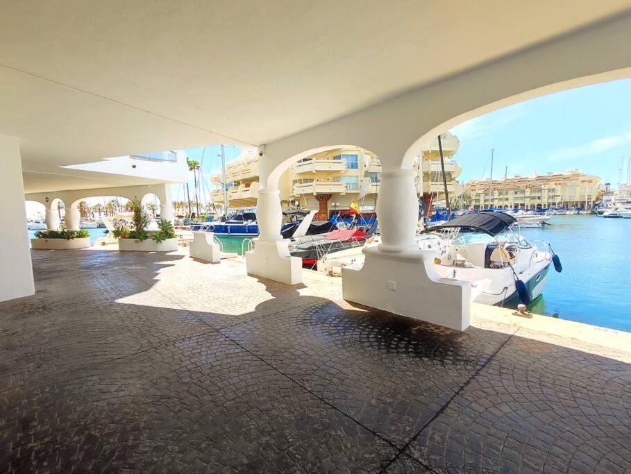 Apartment Penthouse In Puerto Marina *