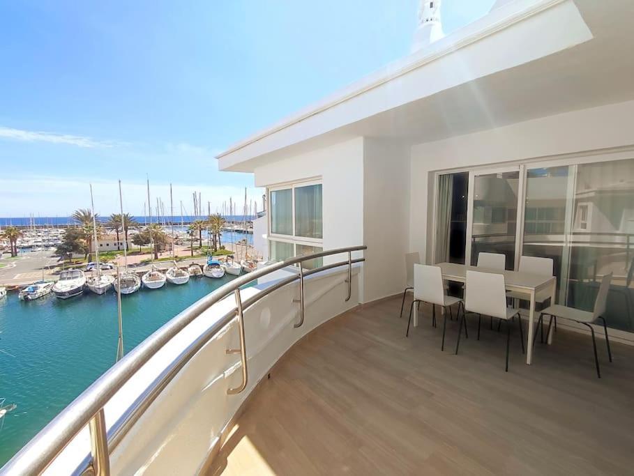 Penthouse In Puerto Marina Apartment