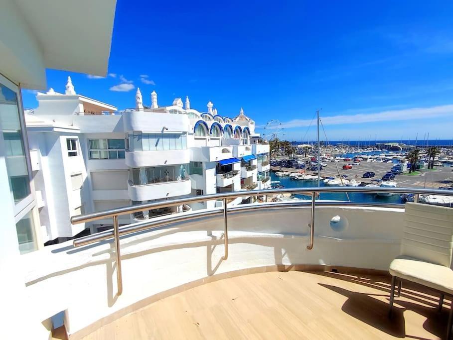 Penthouse In Puerto Marina Apartment *